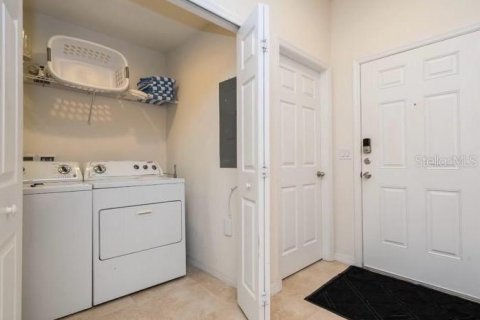 Touwnhouse à vendre à Kissimmee, Floride: 2 chambres, 107.86 m2 № 2404613 - photo 17