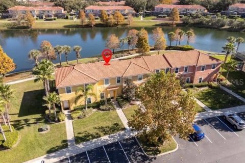 Touwnhouse à vendre à Kissimmee, Floride: 2 chambres, 107.86 m2 № 2404613 - photo 2