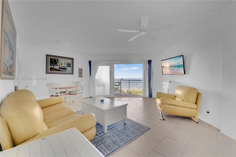 Copropriété à vendre à Pompano Beach, Floride: 1 chambre, 60.39 m2 № 2326898 - photo 4