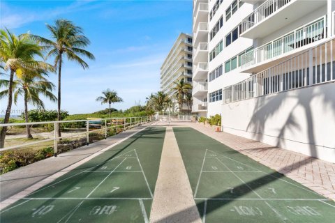 Copropriété à vendre à Pompano Beach, Floride: 1 chambre, 60.39 m2 № 2326898 - photo 26