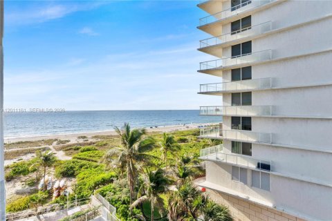 Copropriété à vendre à Pompano Beach, Floride: 1 chambre, 60.39 m2 № 2326898 - photo 2