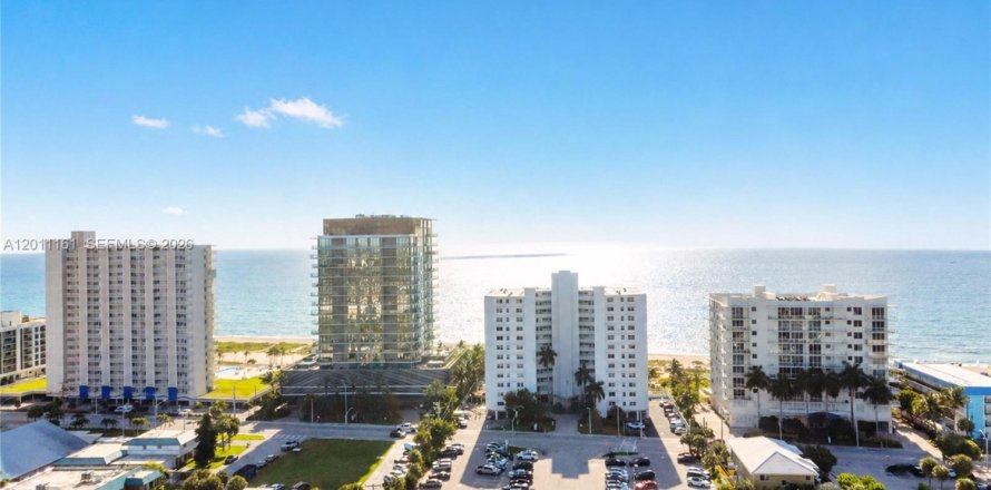 Condo à Pompano Beach, Floride, 1 chambre  № 2326898