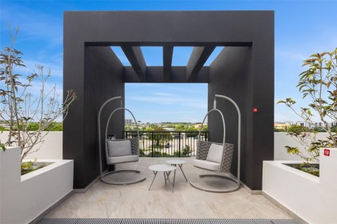 Снять в аренду квартиру в Пальметто-Бей, Флорида 3 спальни, 10508.08м2, № 2003870 - фото 19