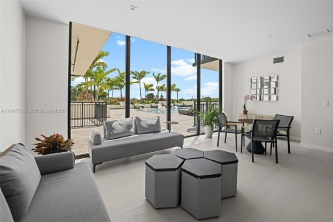 Снять в аренду квартиру в Пальметто-Бей, Флорида 3 спальни, 10508.08м2, № 2003870 - фото 12