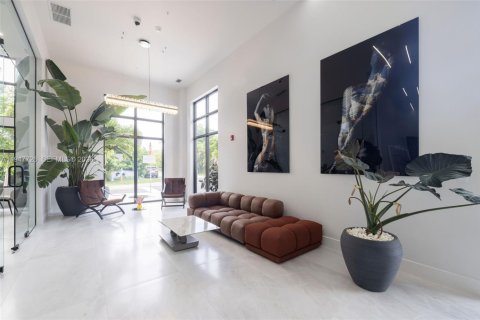 Снять в аренду квартиру в Пальметто-Бей, Флорида 3 спальни, 10508.08м2, № 2003870 - фото 2