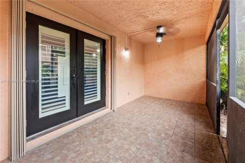 Adosado en venta en Davie, Florida, 3 dormitorios, 147.71 m2 № 1954352 - foto 28