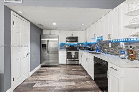 Adosado en venta en Davie, Florida, 3 dormitorios, 147.71 m2 № 1954352 - foto 6