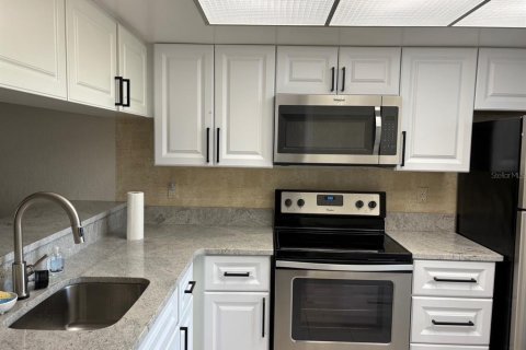 Condominio en venta en Clearwater, Florida, 2 dormitorios, 101.26 m2 № 2212801 - foto 12