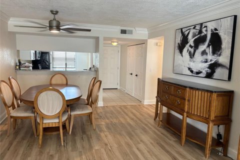 Condominio en venta en Clearwater, Florida, 2 dormitorios, 101.26 m2 № 2212801 - foto 4