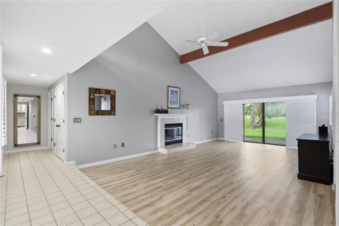 Villa ou maison à vendre à Wesley Chapel, Floride: 3 chambres, 191.66 m2 № 2215588 - photo 12