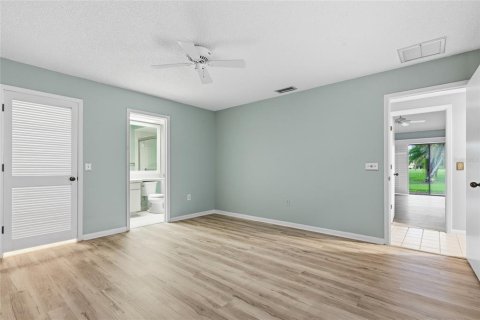 Villa ou maison à vendre à Wesley Chapel, Floride: 3 chambres, 191.66 m2 № 2215588 - photo 27