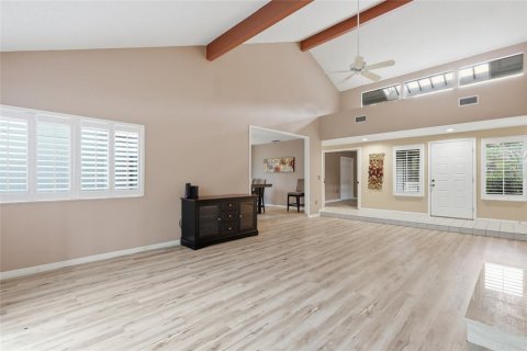 Villa ou maison à vendre à Wesley Chapel, Floride: 3 chambres, 191.66 m2 № 2215588 - photo 15