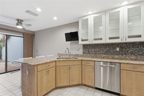 Villa ou maison à vendre à Wesley Chapel, Floride: 3 chambres, 191.66 m2 № 2215588 - photo 20