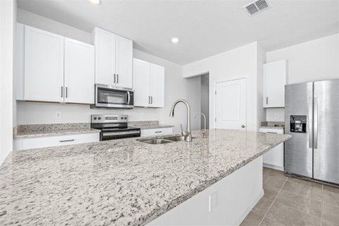 Villa ou maison à vendre à Bartow, Floride: 4 chambres, 156.73 m2 № 2092948 - photo 8