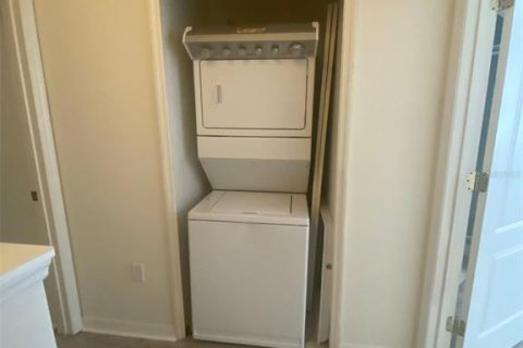 Townhouse in Davenport, Florida 2 bedrooms, 91.79 sq.m. № 1801819 - photo 10