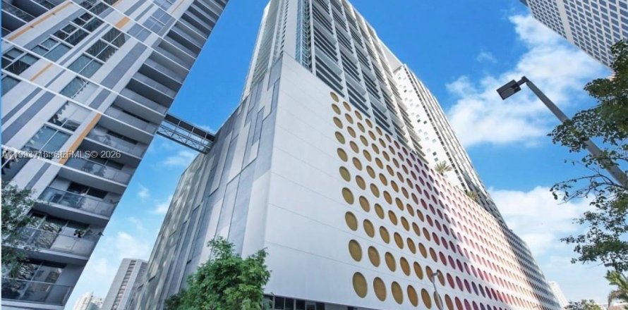 Condominio en Miami, Florida, 1 dormitorio № 2055463