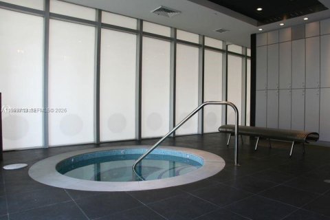 Condominio en alquiler en Miami, Florida, 1 dormitorio, 68.56 m2 № 2055463 - foto 8