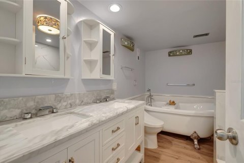 Condominio en venta en Clearwater, Florida, 2 dormitorios, 126.63 m2 № 2217724 - foto 24