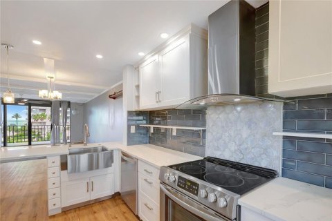 Condominio en venta en Clearwater, Florida, 2 dormitorios, 126.63 m2 № 2217724 - foto 6