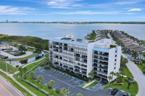 Condominio en venta en Clearwater, Florida, 2 dormitorios, 126.63 m2 № 2217724 - foto 2