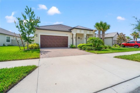 House in San Antonio, Florida 2 bedrooms, 156.35 sq.m. № 1842972 - photo 2