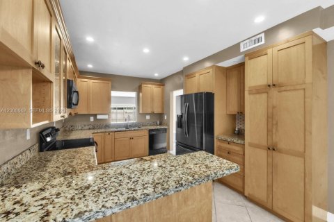 Купить кондоминиум в Плантация, Флорида 3 спальни, 204.38м2, № 2066235 - фото 4