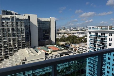 Condominio en alquiler en Miami Beach, Florida, 2 dormitorios, 114.27 m2 № 2074835 - foto 3