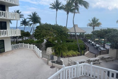 Copropriété à louer à Key Biscayne, Floride: 2 chambres, 130.9 m2 № 1946898 - photo 18