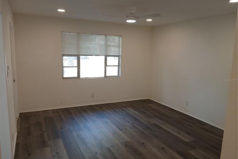 Casa en venta en Daytona Beach, Florida, 3 dormitorios, 136.29 m2 № 2107945 - foto 4