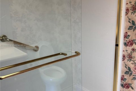 Copropriété à vendre à Sunrise, Floride: 2 chambres, 73.39 m2 № 1372367 - photo 16