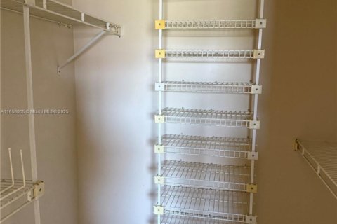 Copropriété à vendre à Sunrise, Floride: 2 chambres, 73.39 m2 № 1372367 - photo 14