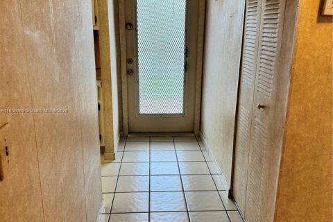 Copropriété à vendre à Sunrise, Floride: 2 chambres, 73.39 m2 № 1372367 - photo 6