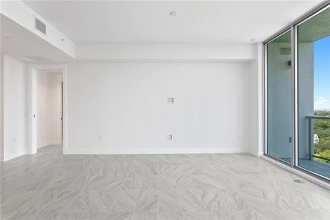 Condo in Saint Petersburg, Florida, 2 bedrooms  № 1909869 - photo 21