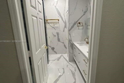 Appartement à louer à Homestead, Floride: 2 chambres, 97.36 m2 № 2008199 - photo 17