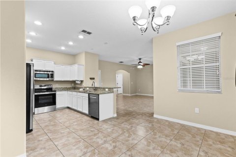 Adosado en venta en Tampa, Florida, 3 dormitorios, 184.69 m2 № 2283883 - foto 8