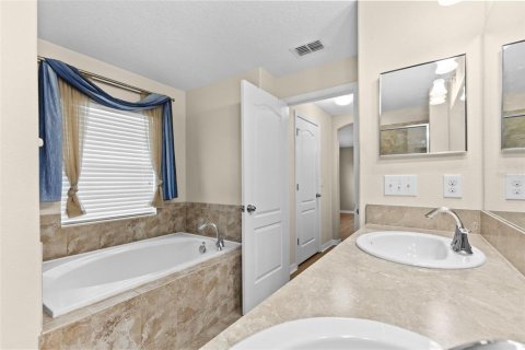 Adosado en venta en Tampa, Florida, 3 dormitorios, 184.69 m2 № 2283883 - foto 25