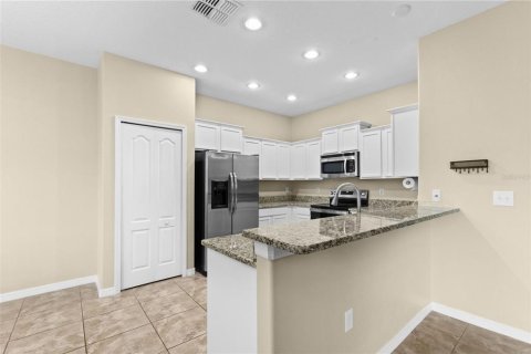 Adosado en venta en Tampa, Florida, 3 dormitorios, 184.69 m2 № 2283883 - foto 6