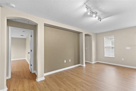 Adosado en venta en Tampa, Florida, 3 dormitorios, 184.69 m2 № 2283883 - foto 17
