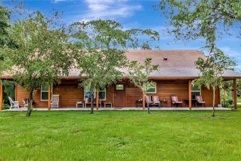 House in Groveland, Florida 3 bedrooms, 211.07 sq.m. № 2219890