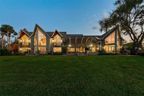 House in Summerfield, Florida 6 bedrooms, 677.35 sq.m. № 1576120 - photo 4