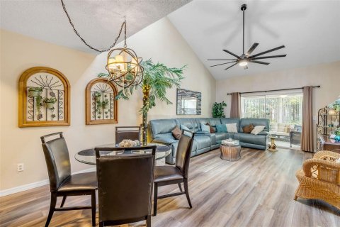 Touwnhouse à vendre à Ormond Beach, Floride: 2 chambres, 130.81 m2 № 2093778 - photo 20