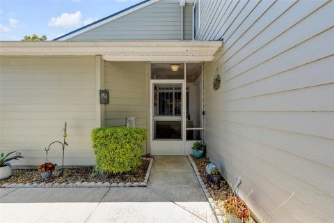 Touwnhouse à vendre à Ormond Beach, Floride: 2 chambres, 130.81 m2 № 2093778 - photo 7