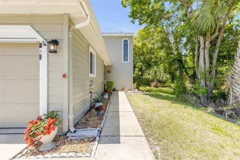 Touwnhouse à vendre à Ormond Beach, Floride: 2 chambres, 130.81 m2 № 2093778 - photo 6