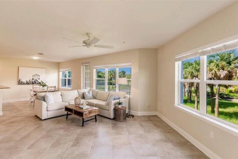 Condo in Bradenton, Florida, 2 bedrooms № 2212455 - photo 12