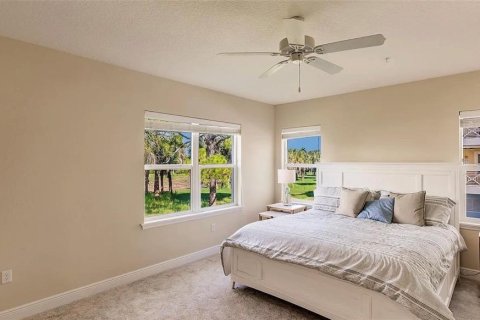 Condo in Bradenton, Florida, 2 bedrooms № 2212455 - photo 17