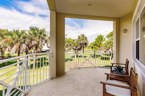 Condo in Bradenton, Florida, 2 bedrooms № 2212455 - photo 24