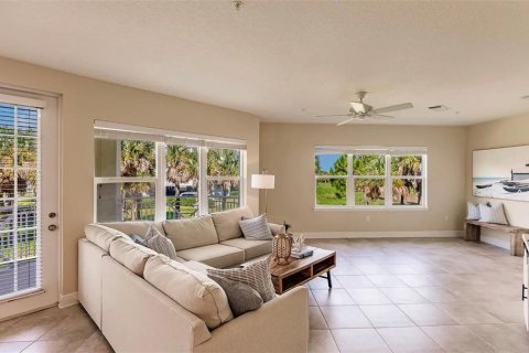 Condo in Bradenton, Florida, 2 bedrooms № 2212455 - photo 14