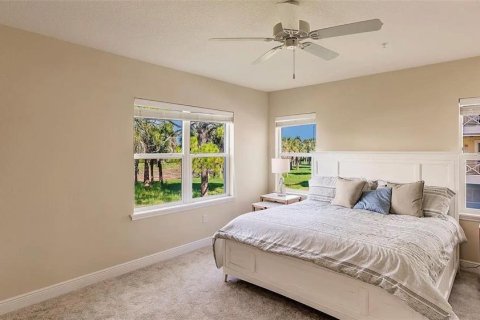 Condo in Bradenton, Florida, 2 bedrooms № 2212455 - photo 16
