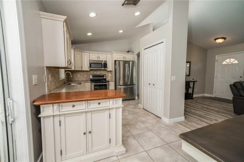 House in North Port, Florida 3 bedrooms, 115.29 sq.m. № 1840612 - photo 3