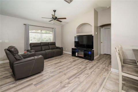 House in North Port, Florida 3 bedrooms, 115.29 sq.m. № 1840612 - photo 4